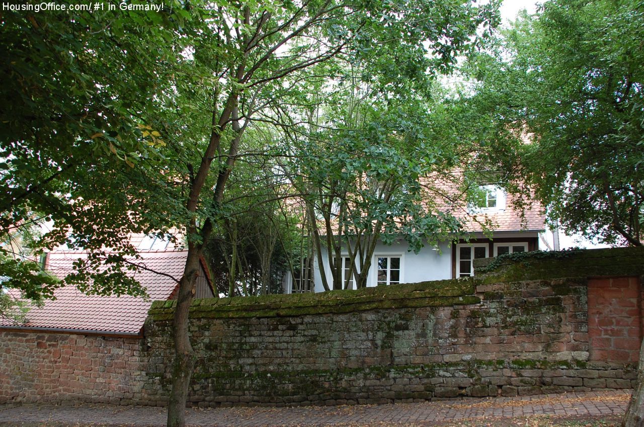 View historical city wall